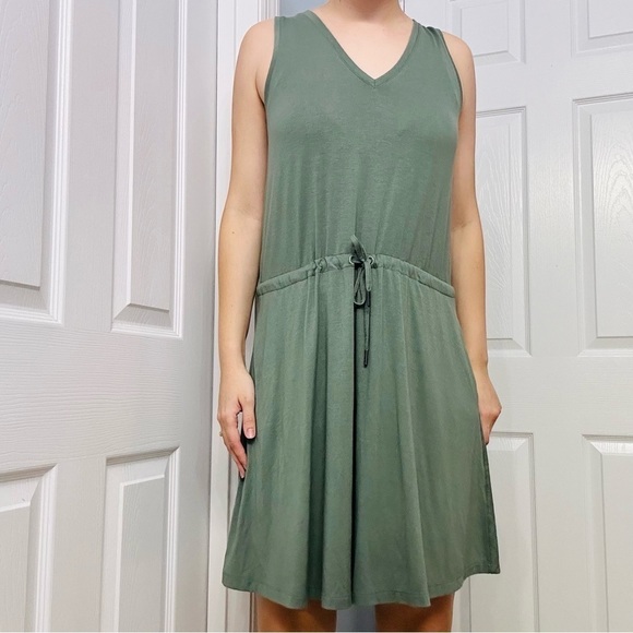 Sweaty Betty Dress Mini Gym Workout Casual Green Outdoor Summer Extra Small - Picture 1 of 7
